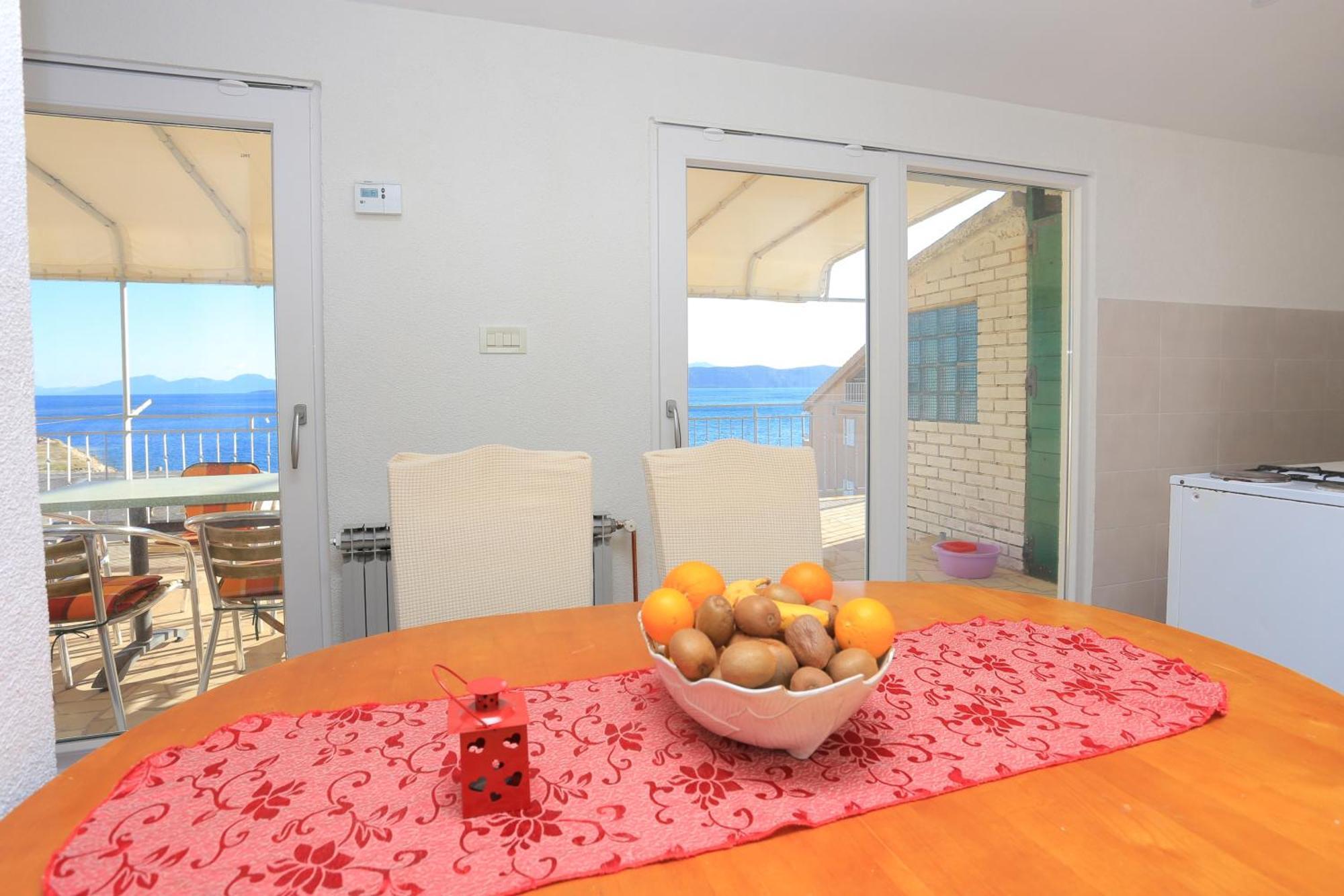 Apartments By The Sea Igrane, Makarska - 311 الغرفة الصورة